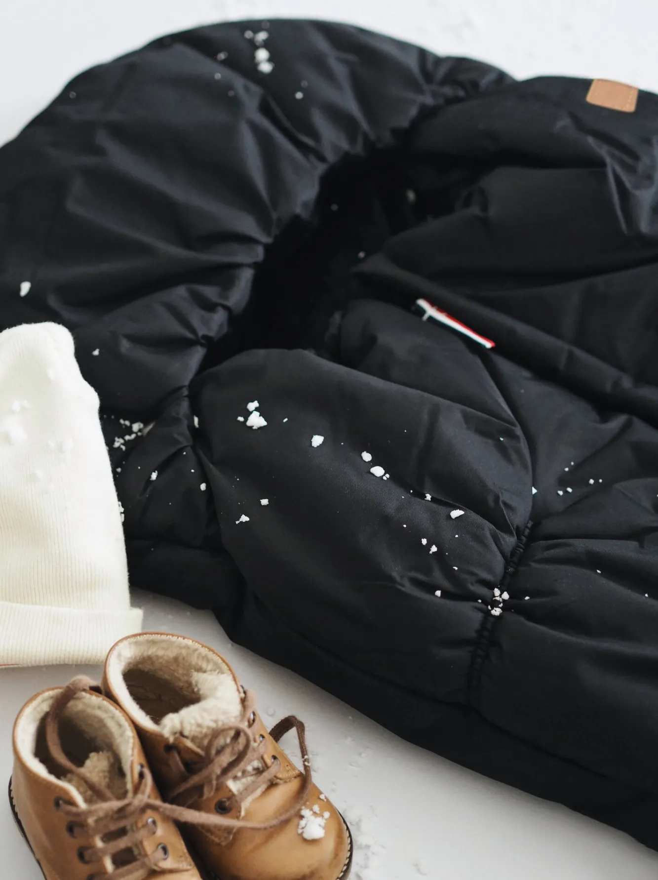 Chancelieres Et Nids D'Ange*BÉABA Chanceliere 6-24M Black
